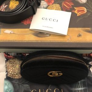 Gucci 
GG Marmont quilted-velvet belt bag